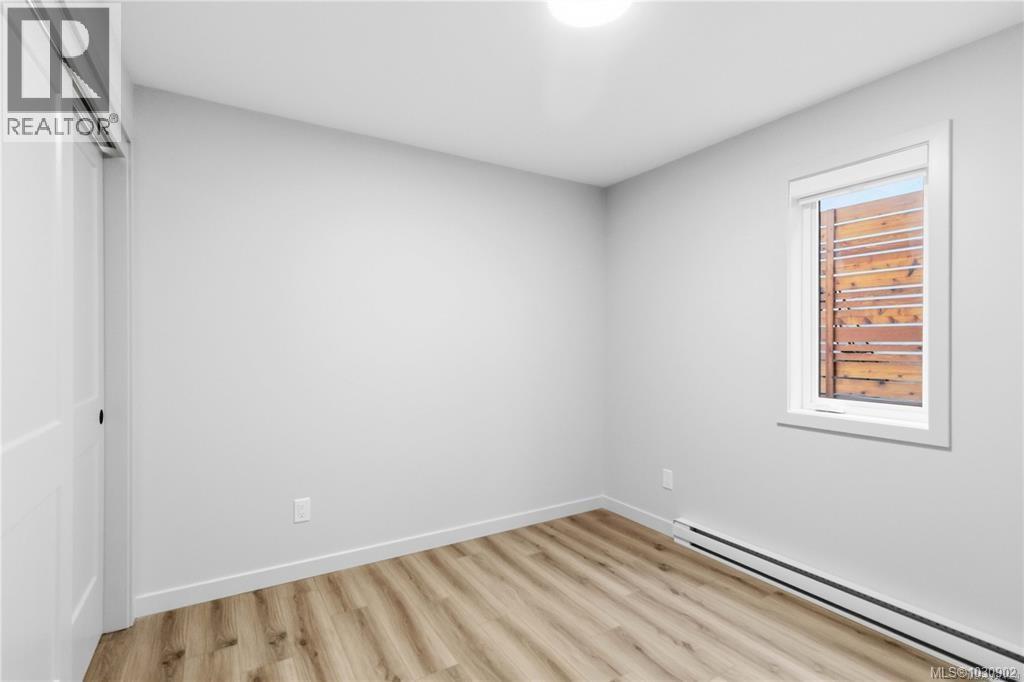 #1 1789 Emerson St - 16
