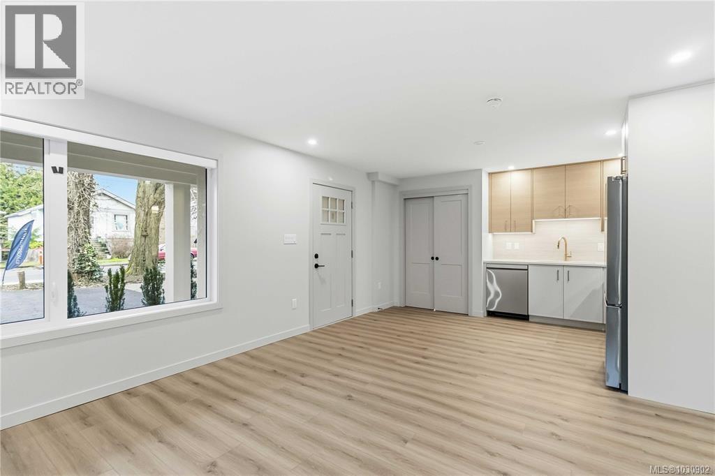#1 1789 Emerson St - 4