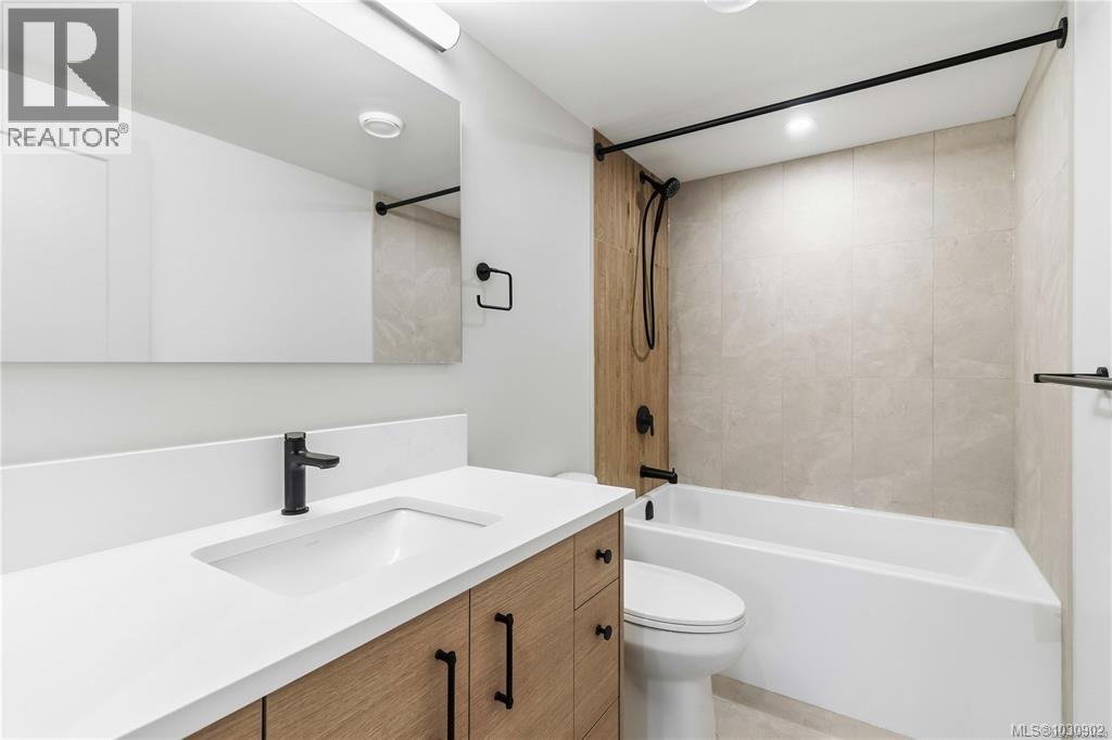 #1 1789 Emerson St - 7