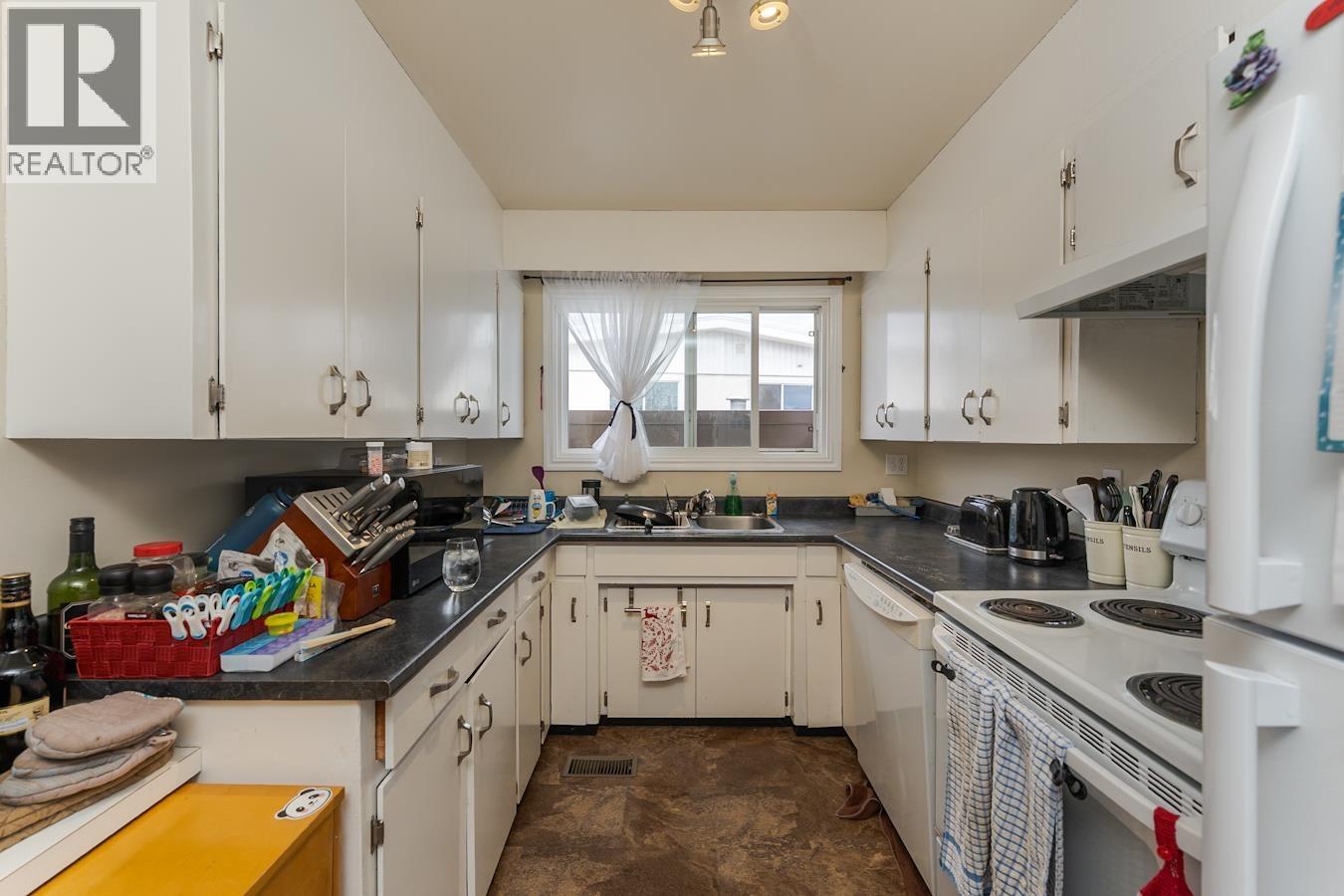 4103 1ST AVENUE - 5