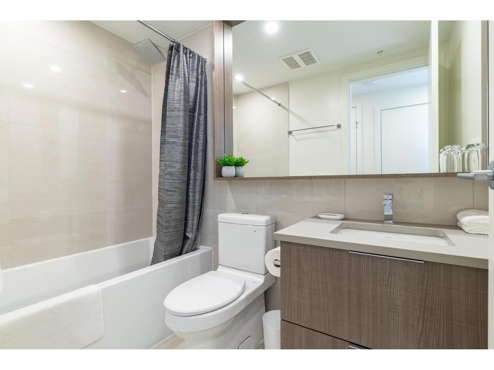 1703 13318 104 AVENUE, Surrey