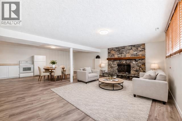 Single Family House Bi-level for Sale in  Fairmount Drive SE Acadia Calgary 