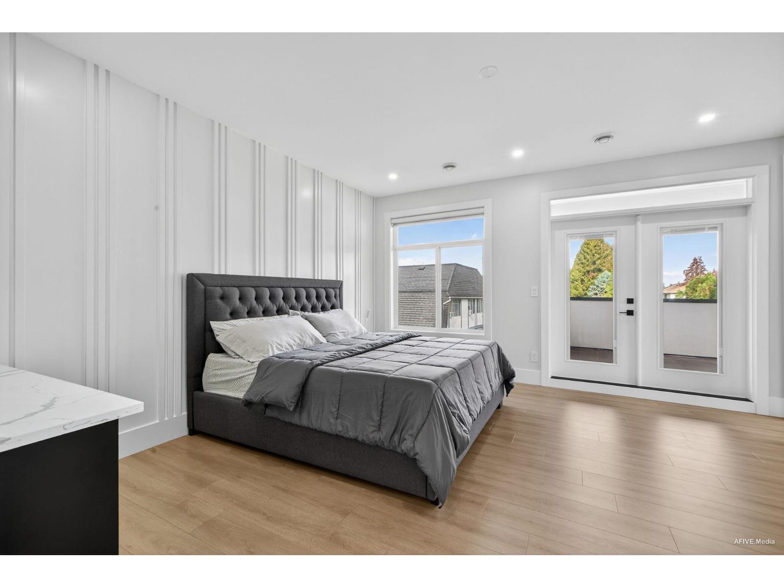 15363 94 AVENUE, Surrey