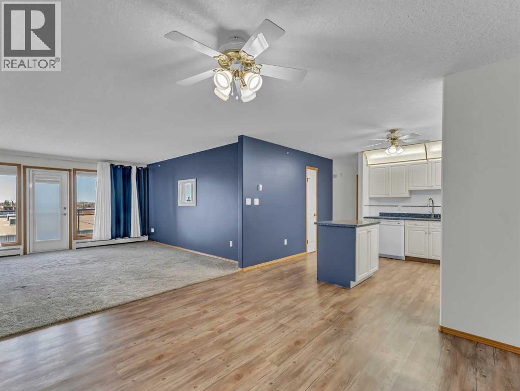 
          1535 Southview Drive Southeast
            <br/>
            <span>Medicine Hat</span>
            , 
            <span>AB</span>
             <span>T1B4H8</span>
         - Photo 15