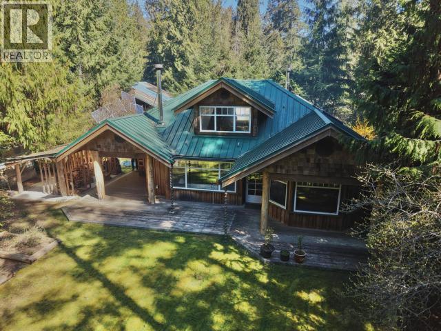 2777 CEDAR WAY, Savary Island