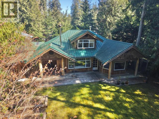 2777 CEDAR WAY, Savary Island