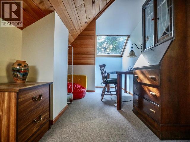 2777 CEDAR WAY, Savary Island