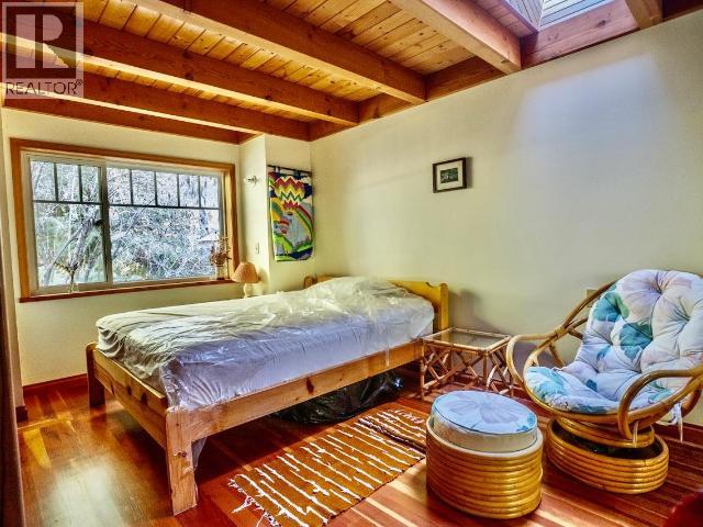 2777 CEDAR WAY, Savary Island