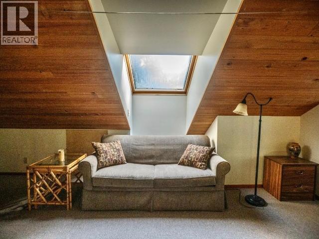 2777 CEDAR WAY, Savary Island