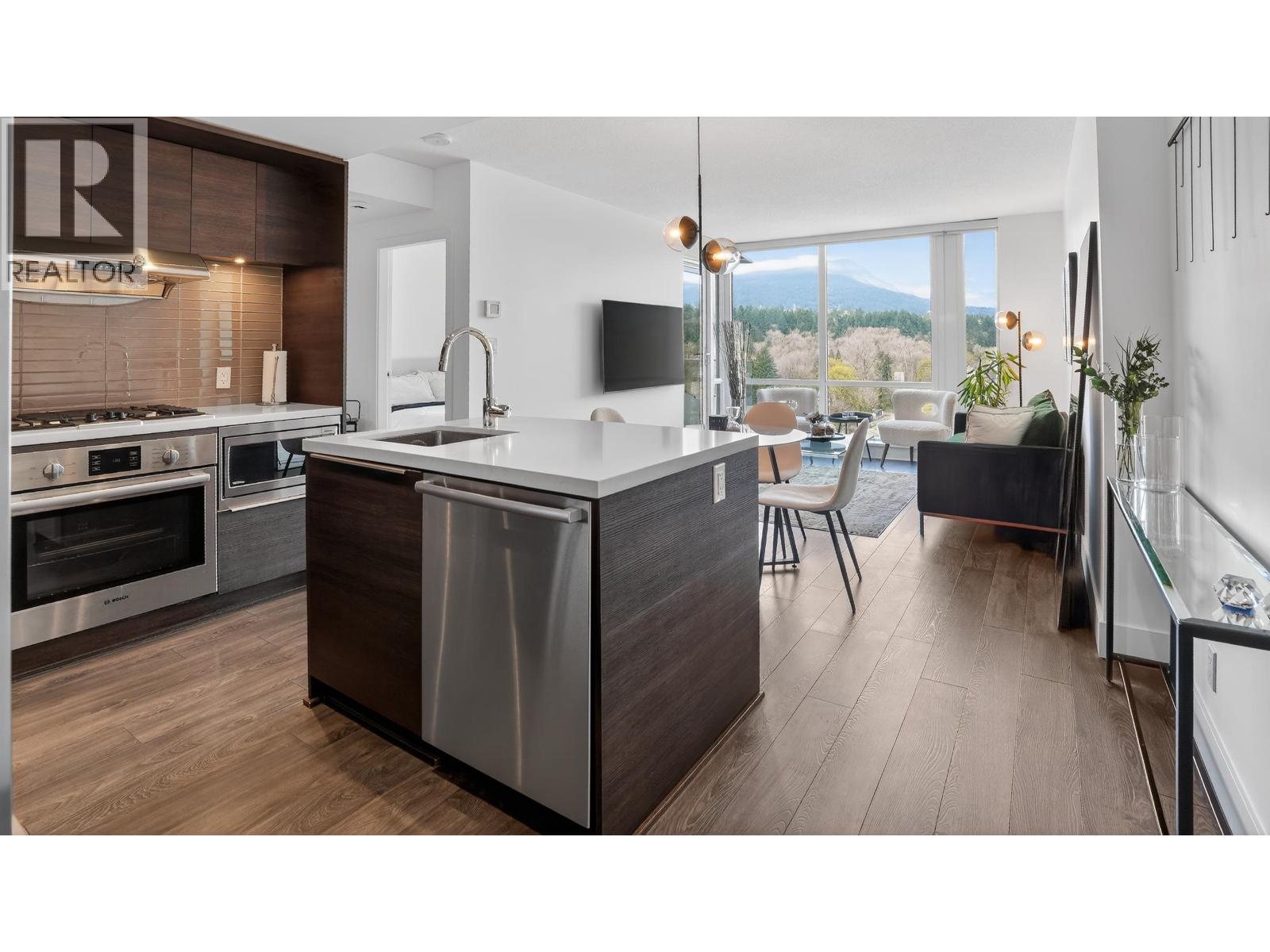 1401 1550 FERN STREET, North Vancouver