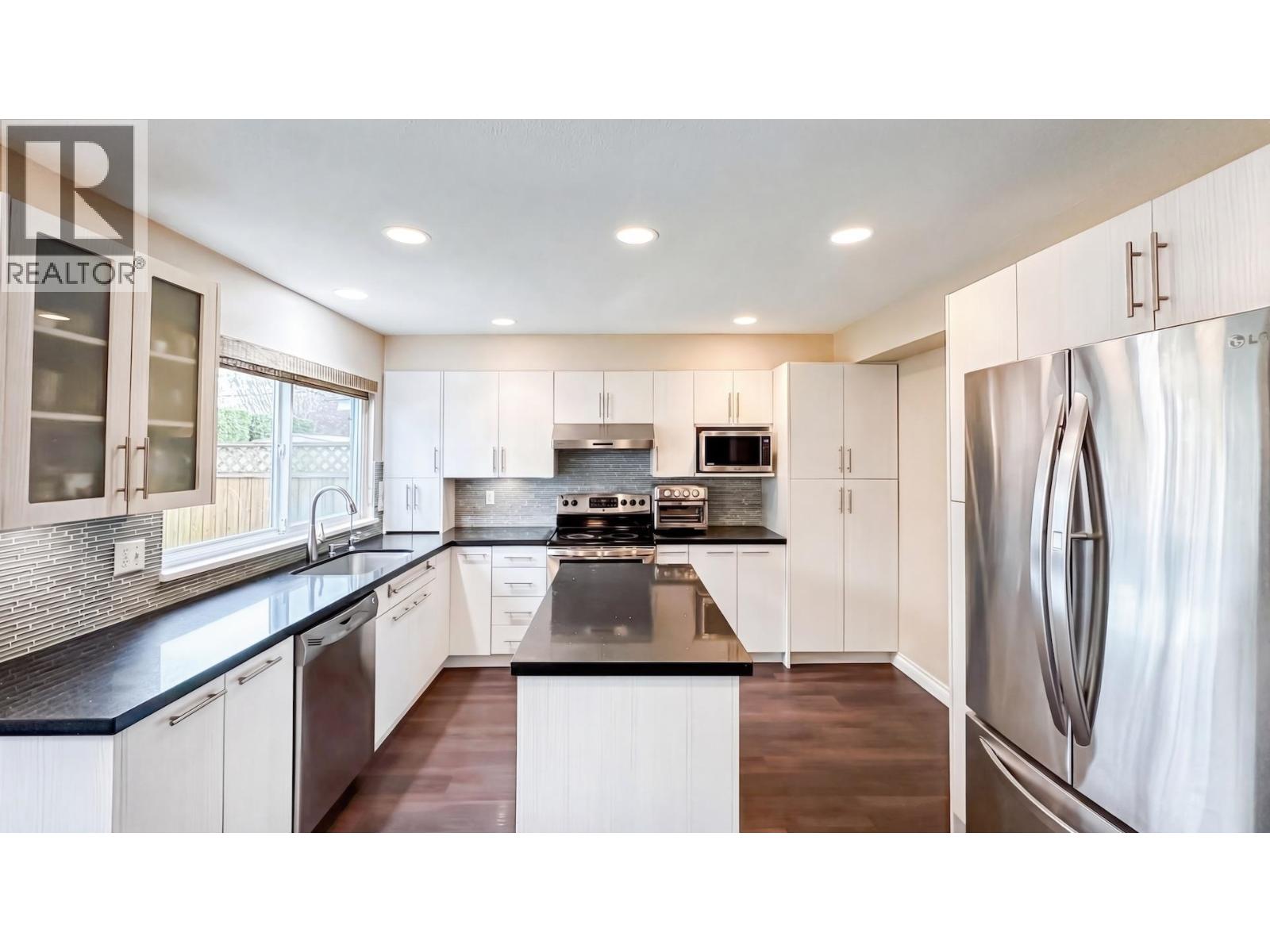 5520 WALLACE ROAD, Richmond