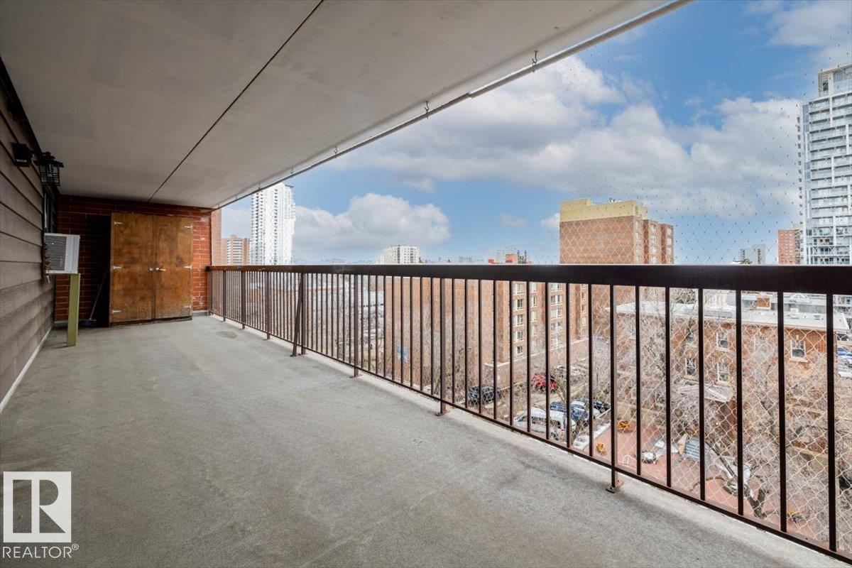 #703 9917 110 ST NW, Edmonton