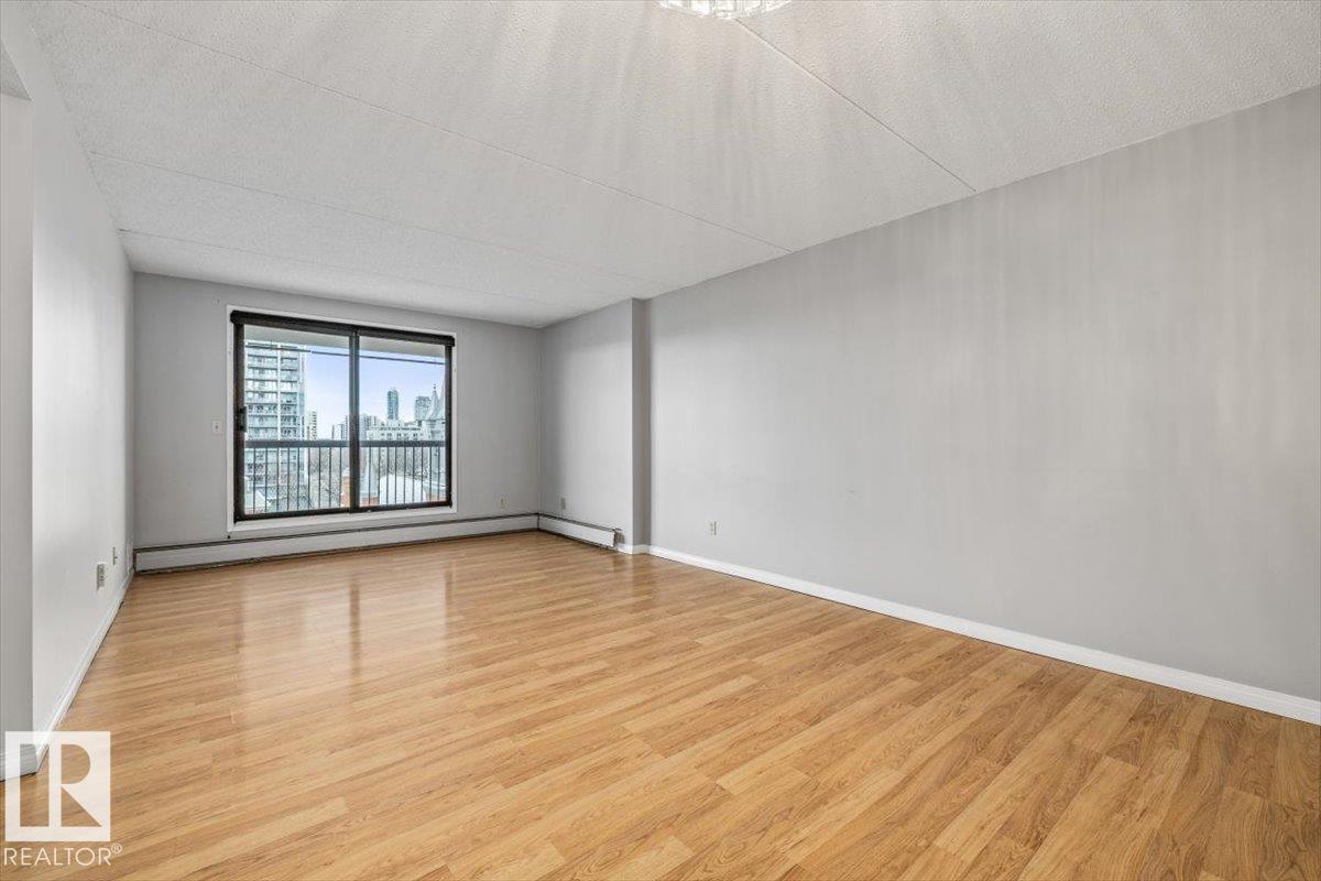 #703 9917 110 ST NW, Edmonton