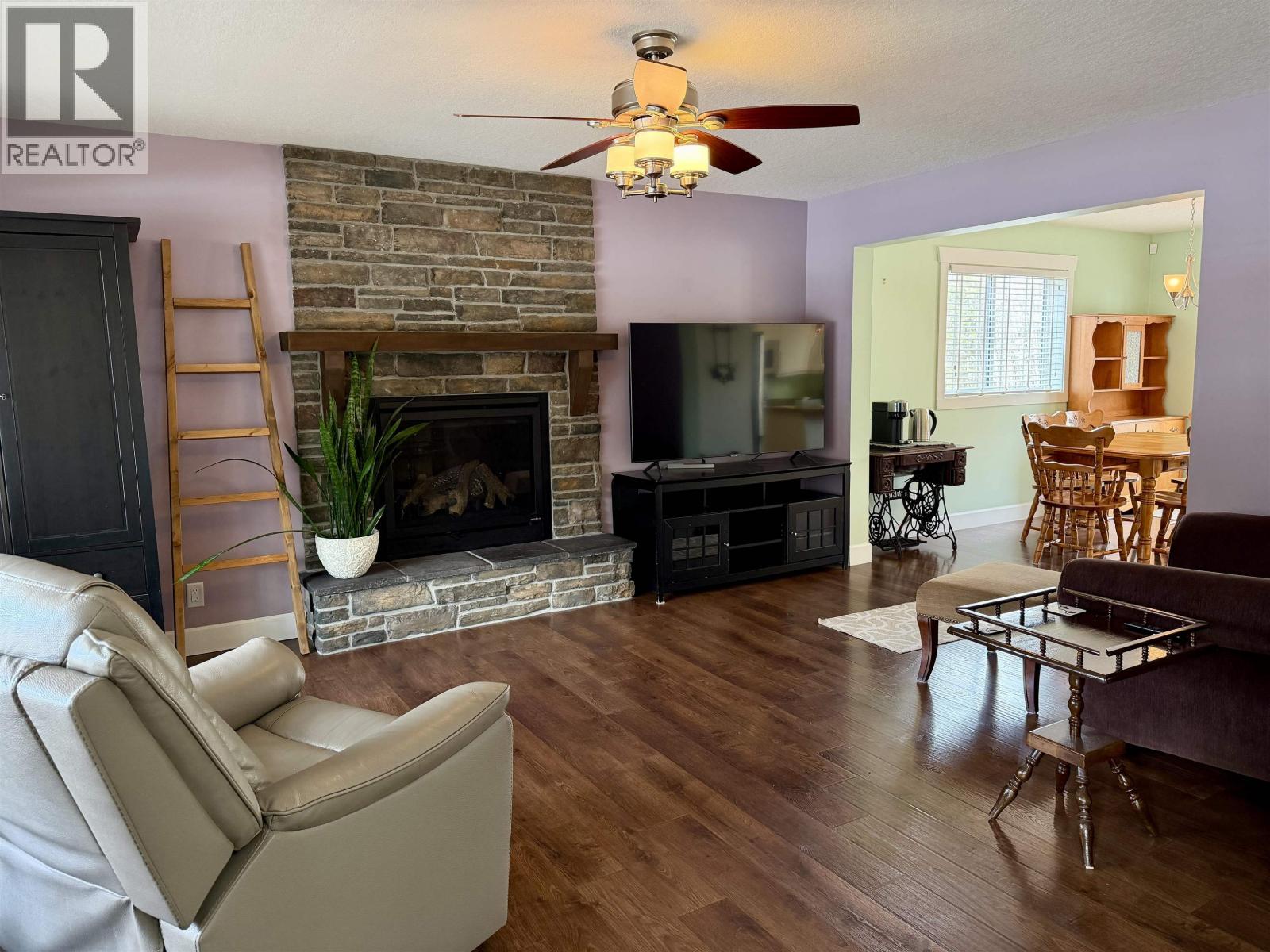 1522 ALDER AVENUE, Vanderhoof