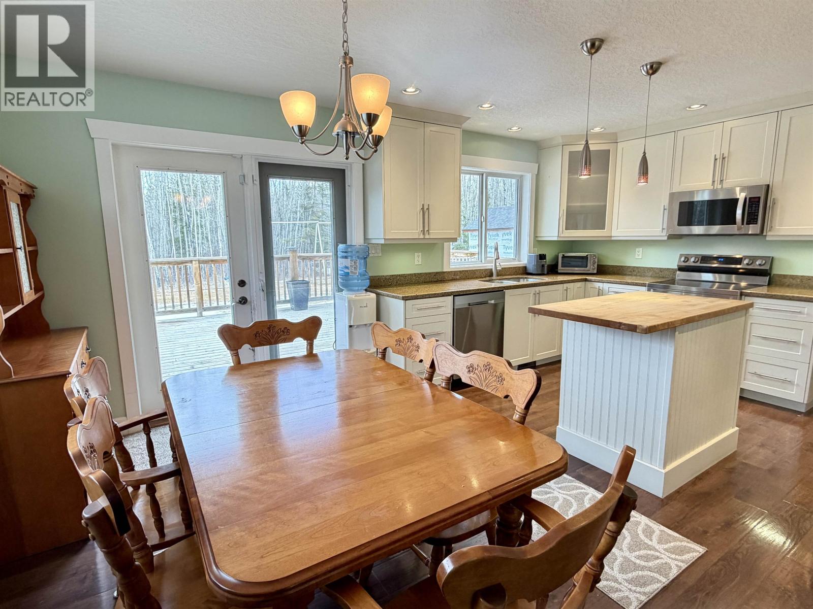 1522 ALDER AVENUE, Vanderhoof