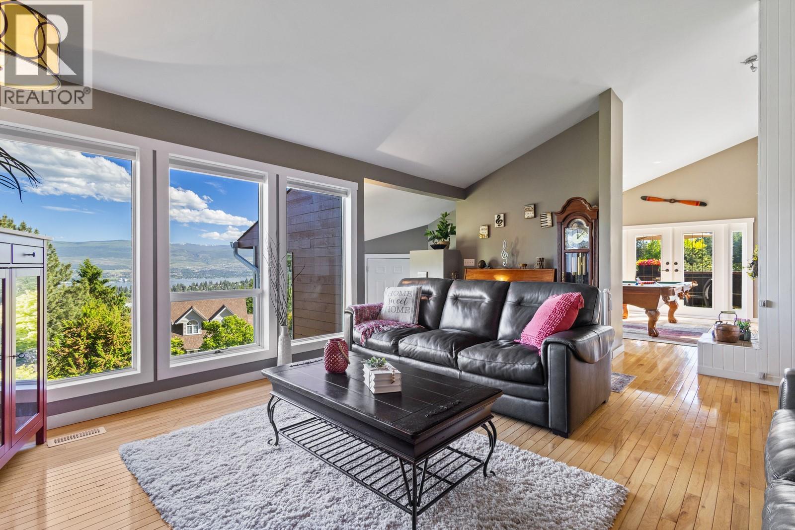  1532 Klein Road, West Kelowna