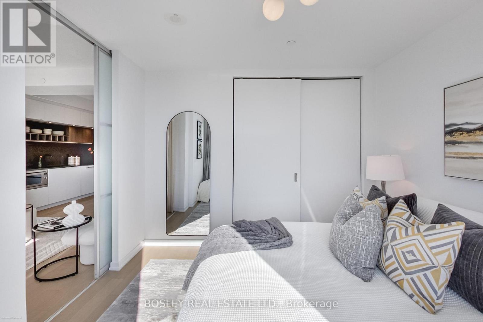 #PH9 138 ST HELEN'S AVENUE - 21
