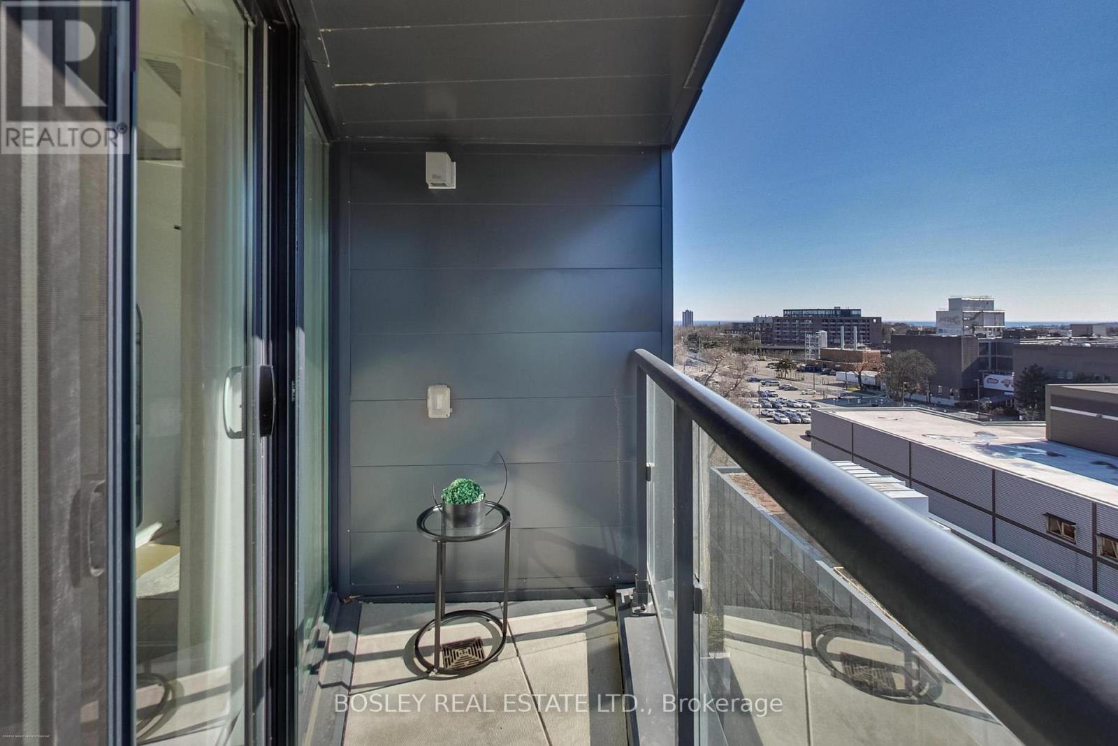 #PH9 138 ST HELEN'S AVENUE - 22