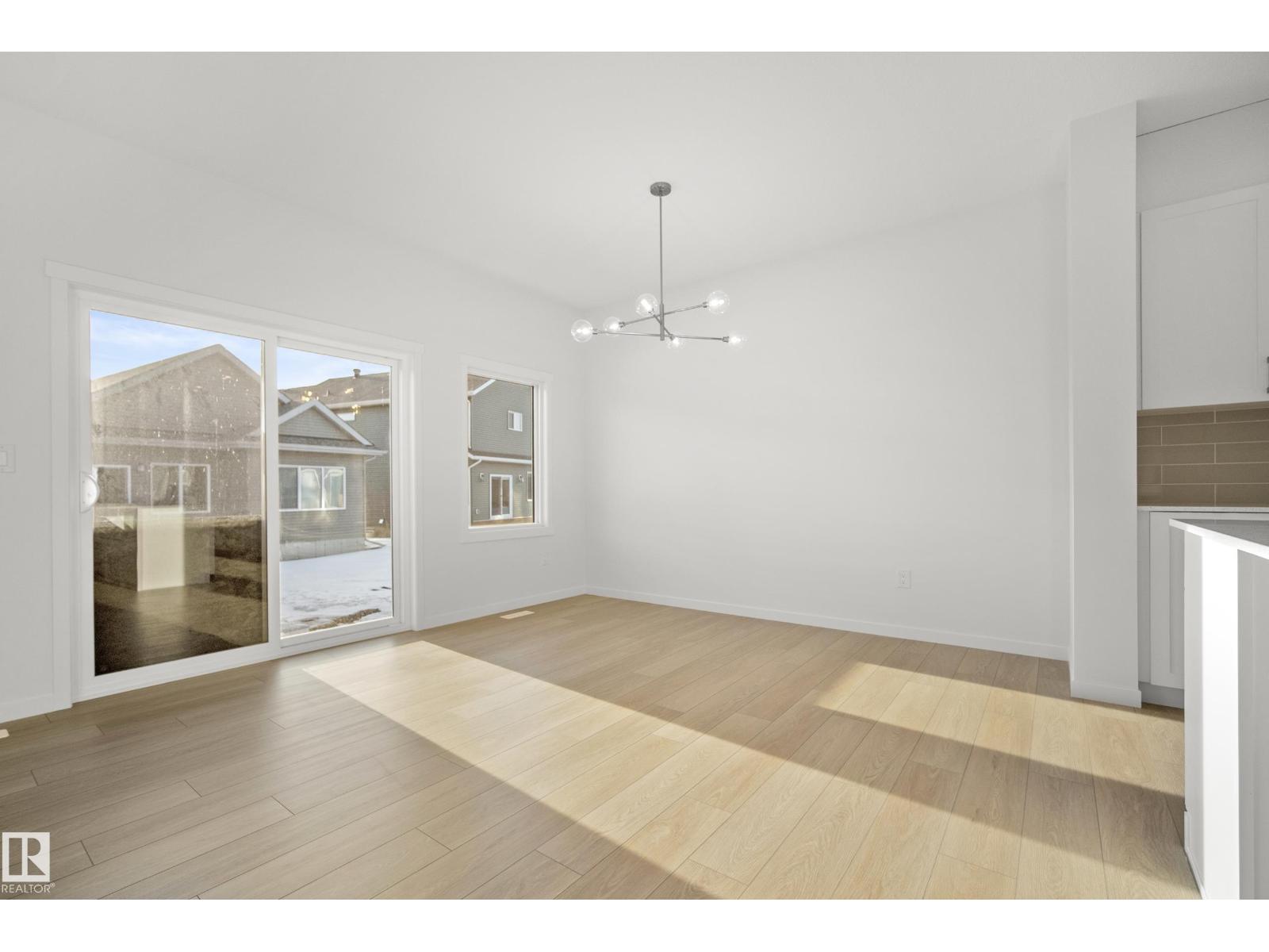 153 ROYAL ST, St. Albert