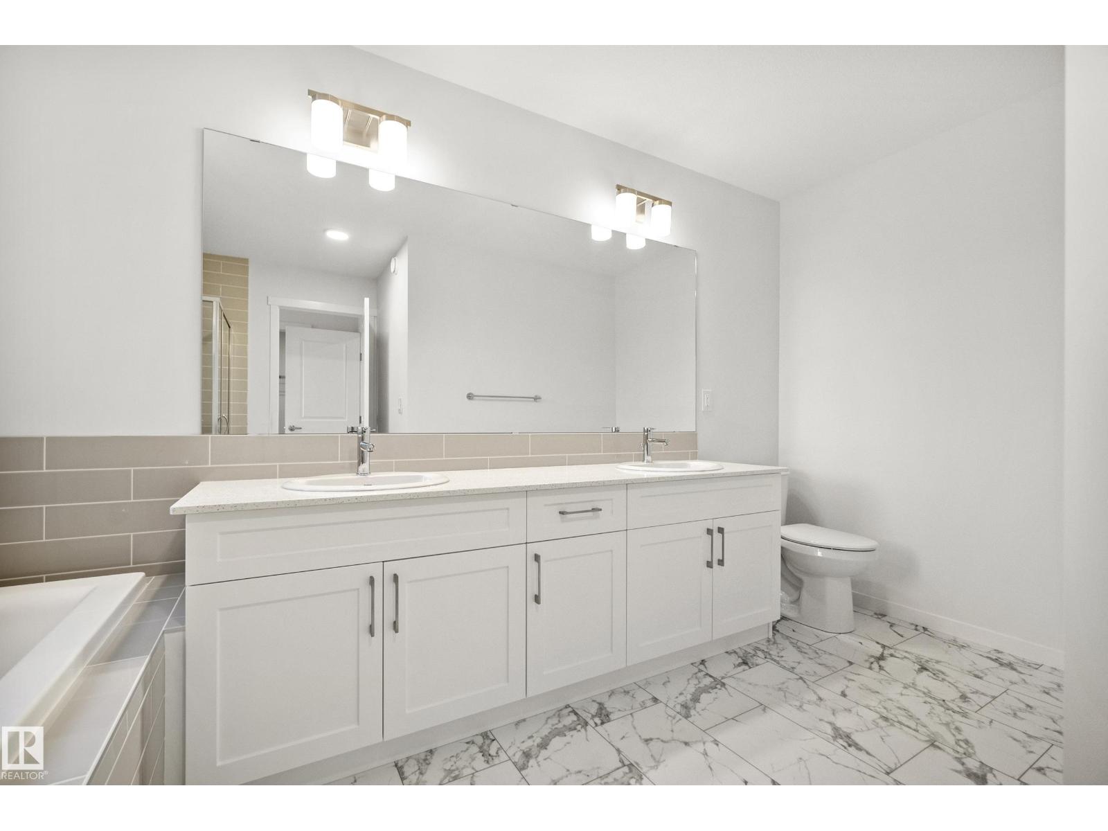 153 ROYAL ST, St. Albert