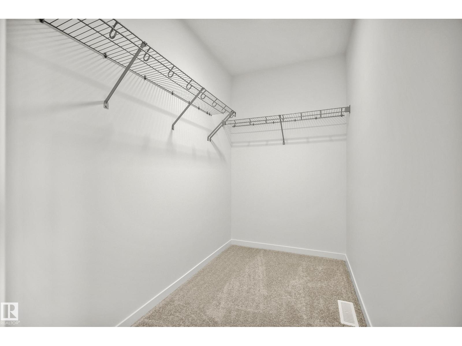 153 ROYAL ST, St. Albert