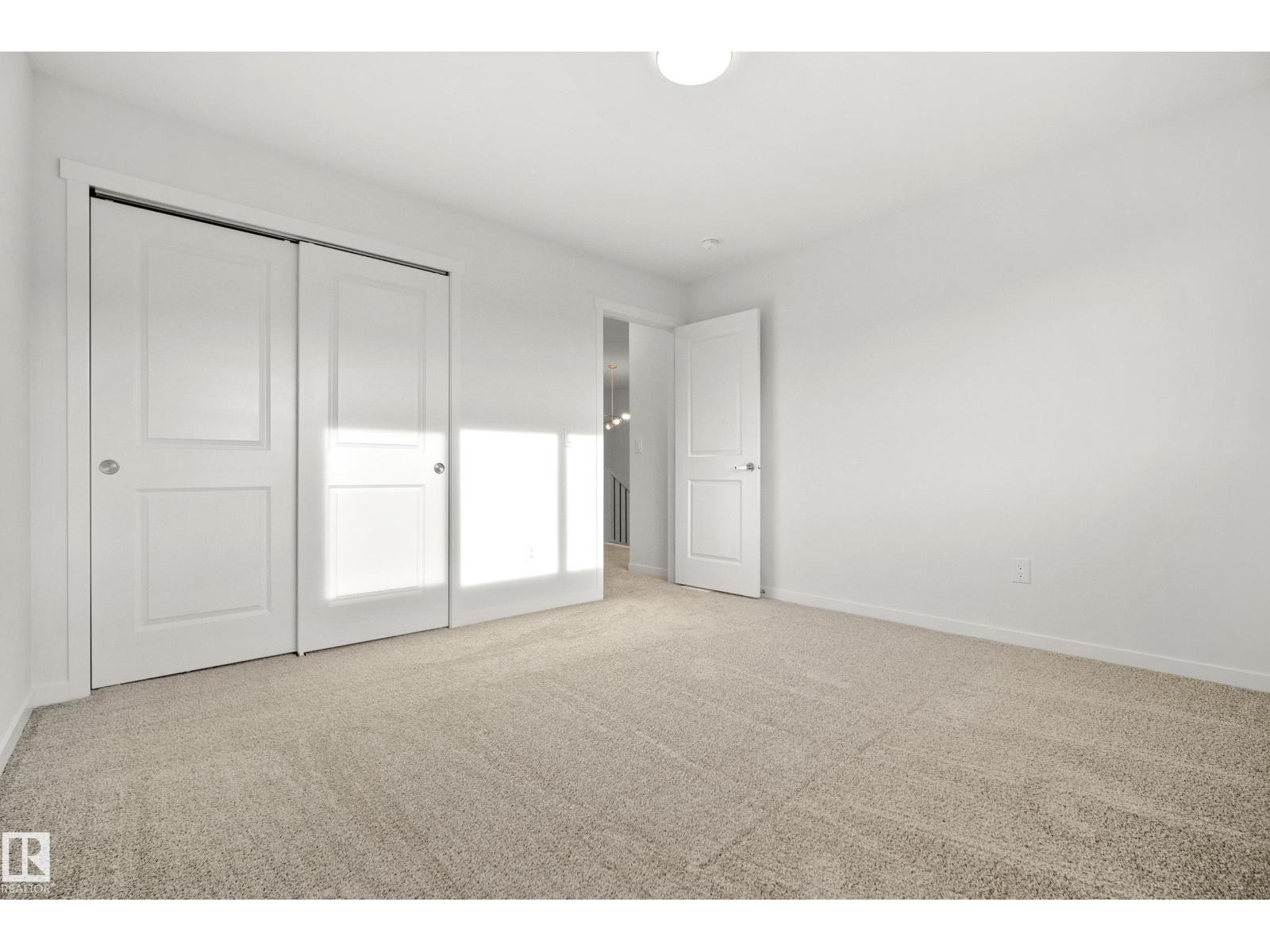 153 ROYAL ST, St. Albert