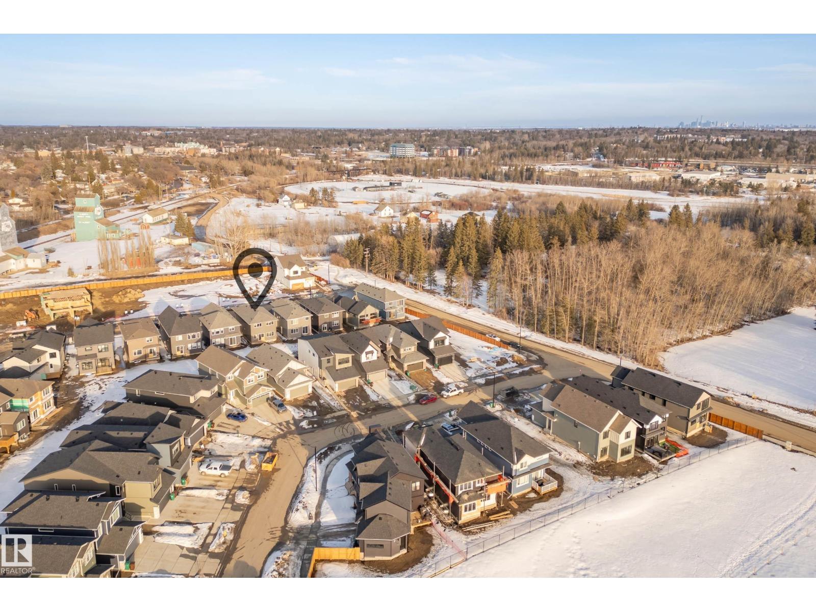 153 ROYAL ST, St. Albert