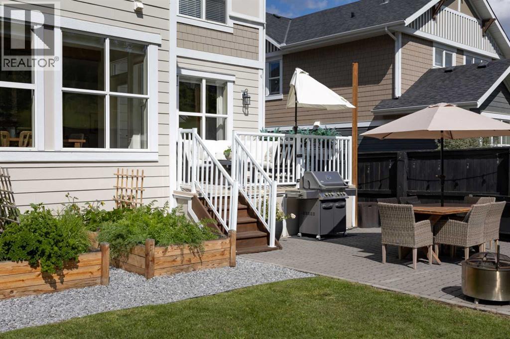 57 Riviera Crescent, Cochrane