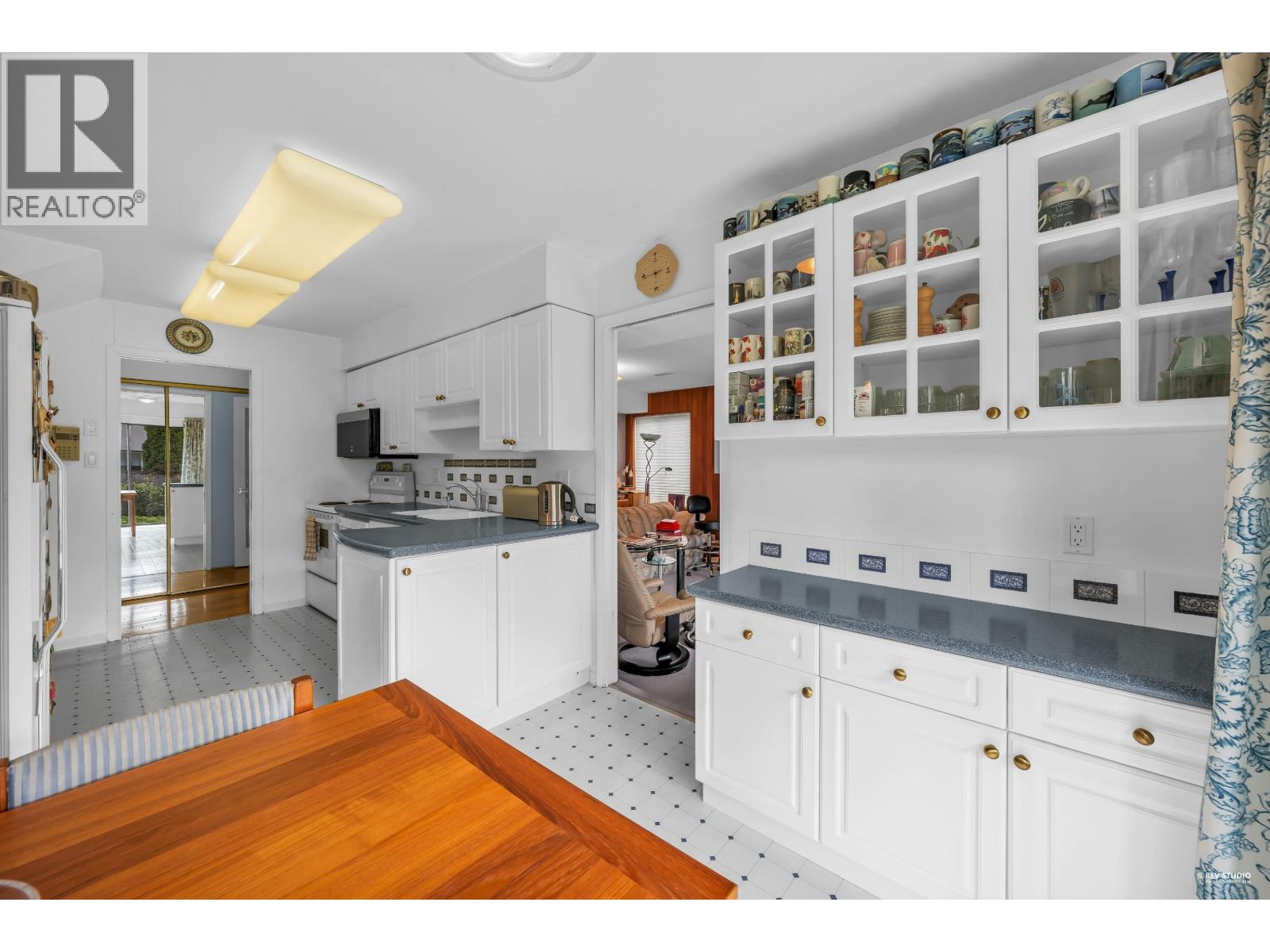 7651 WILLOWFIELD DRIVE, Richmond