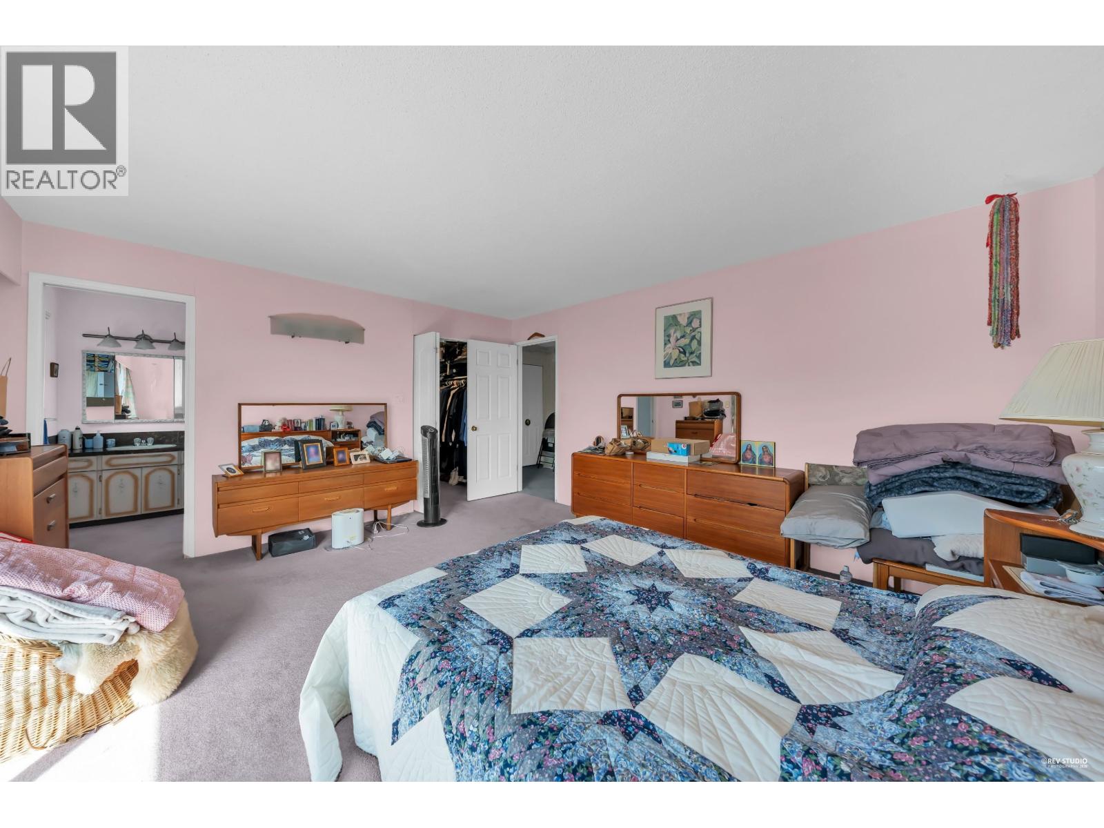 7651 WILLOWFIELD DRIVE, Richmond