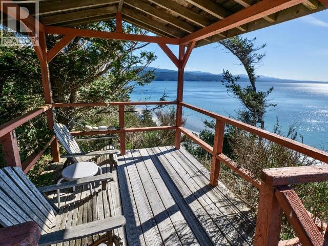 3020 ASHWORTH WALK, Savary Island