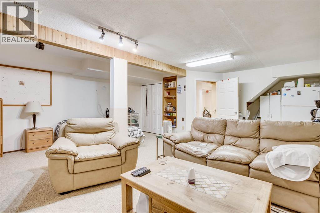 146 Elmore Drive, Fort McMurray