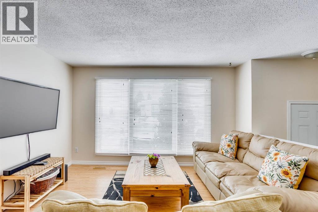 146 Elmore Drive, Fort McMurray