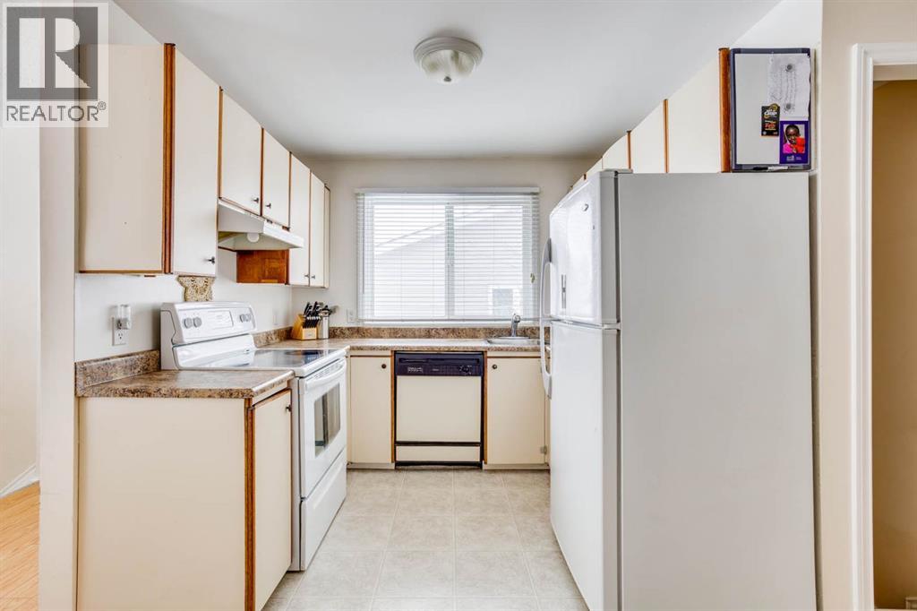 146 Elmore Drive, Fort McMurray