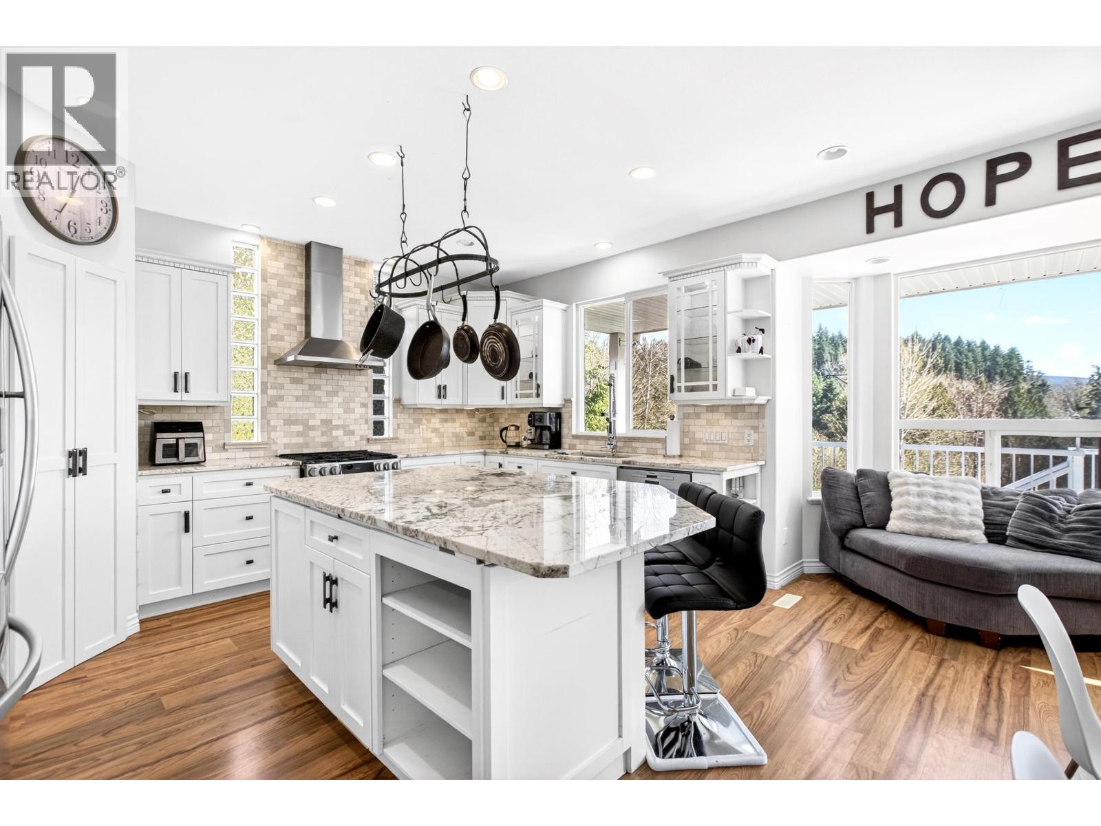 13380 MCCAULEY CRESCENT, Maple Ridge