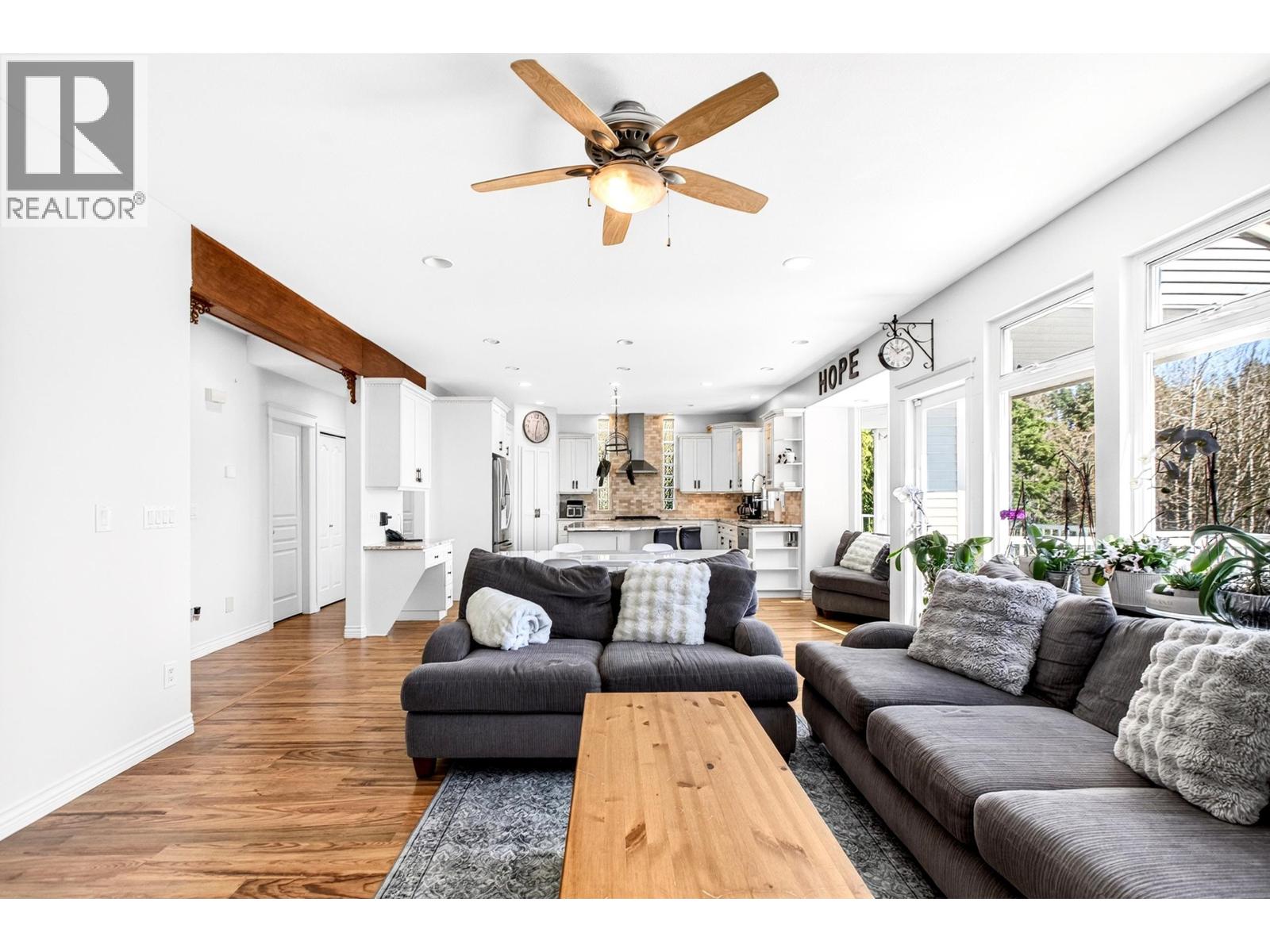 13380 MCCAULEY CRESCENT, Maple Ridge