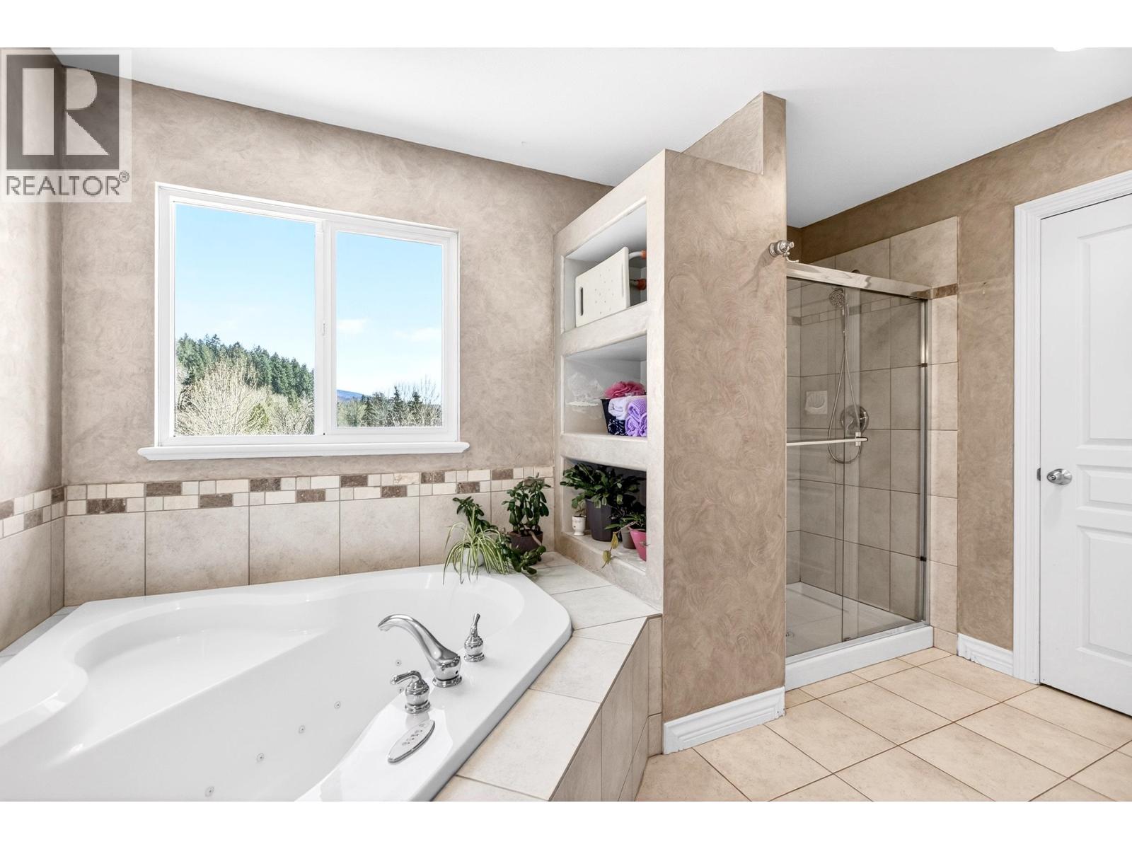 13380 MCCAULEY CRESCENT, Maple Ridge