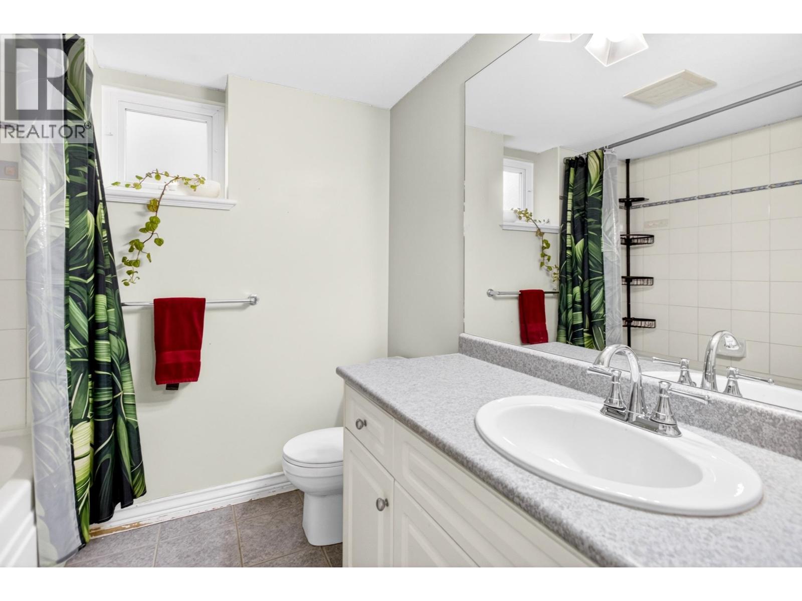 13380 MCCAULEY CRESCENT, Maple Ridge