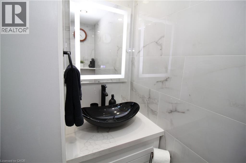#904 90 LING ROAD - 21