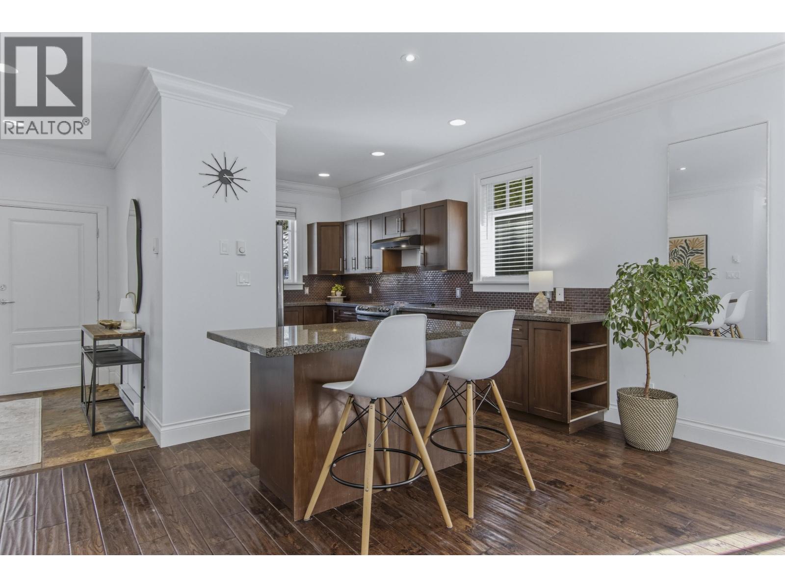 38645 WESTWAY AVENUE, Squamish