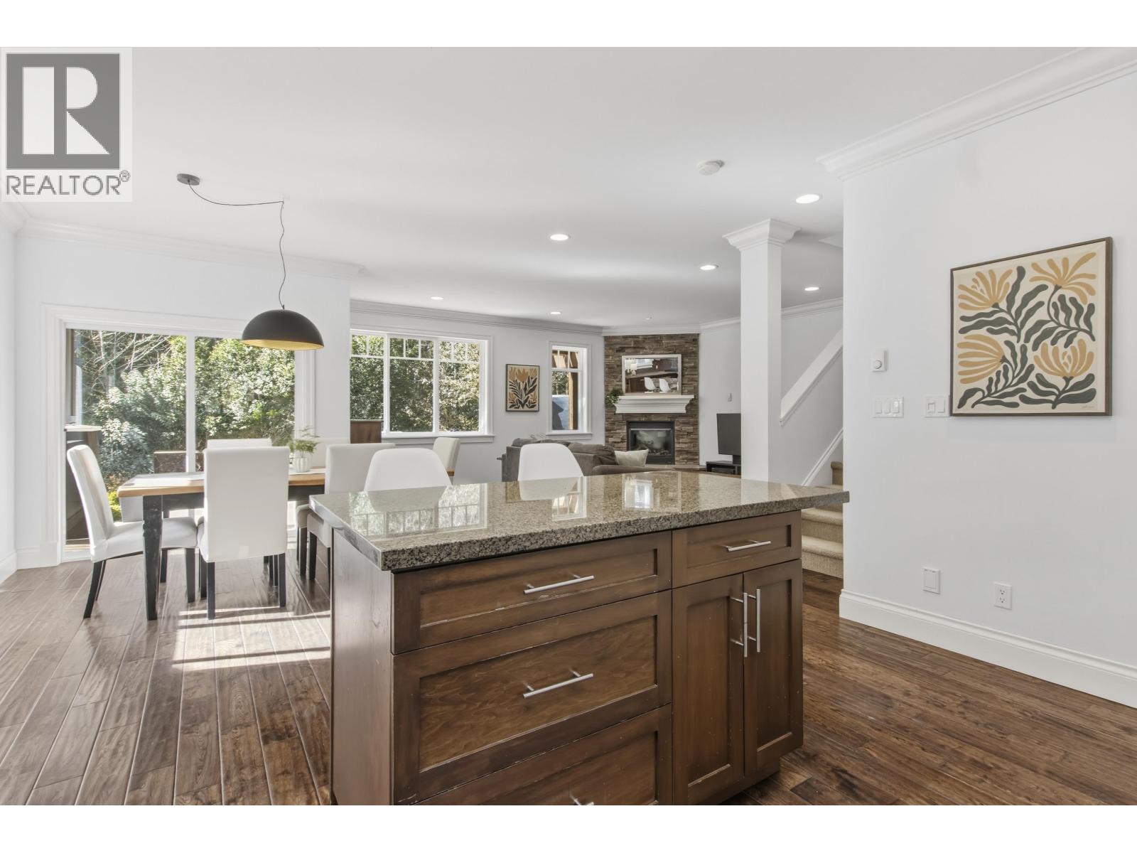 38645 WESTWAY AVENUE, Squamish