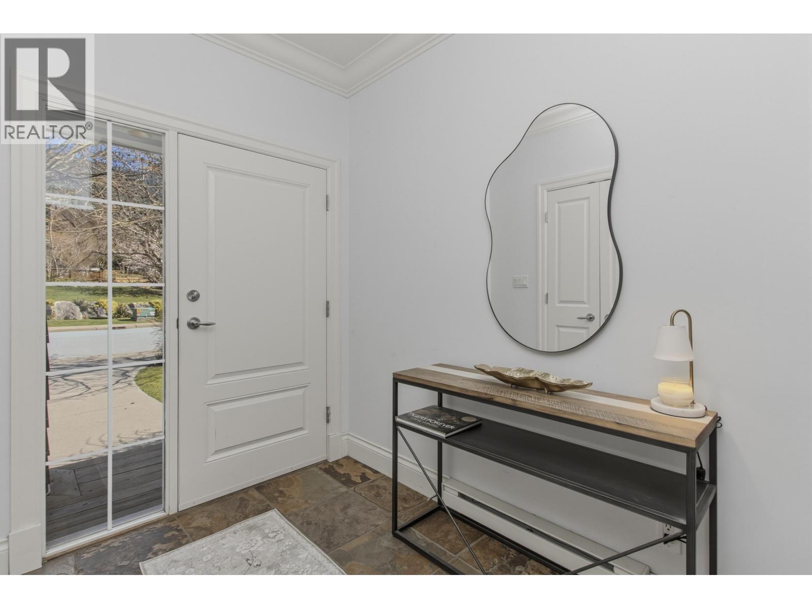 38645 WESTWAY AVENUE, Squamish