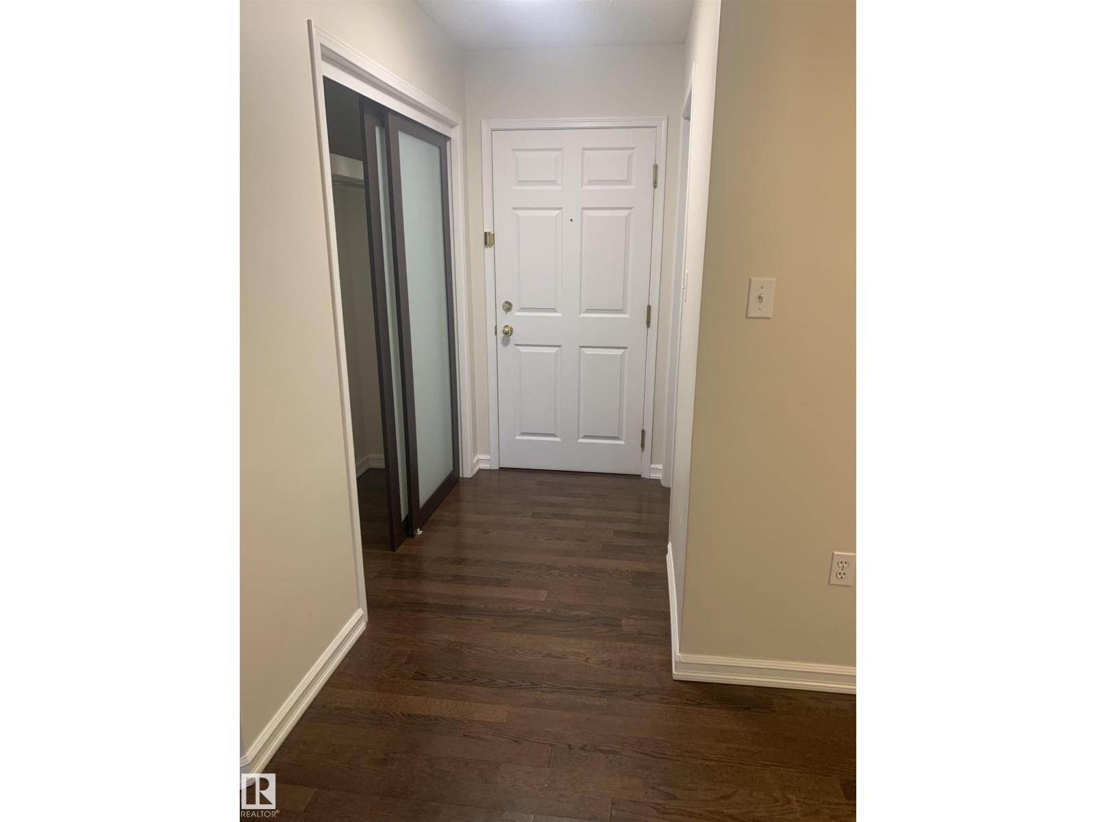 #305 11716 100 AV NW, Edmonton