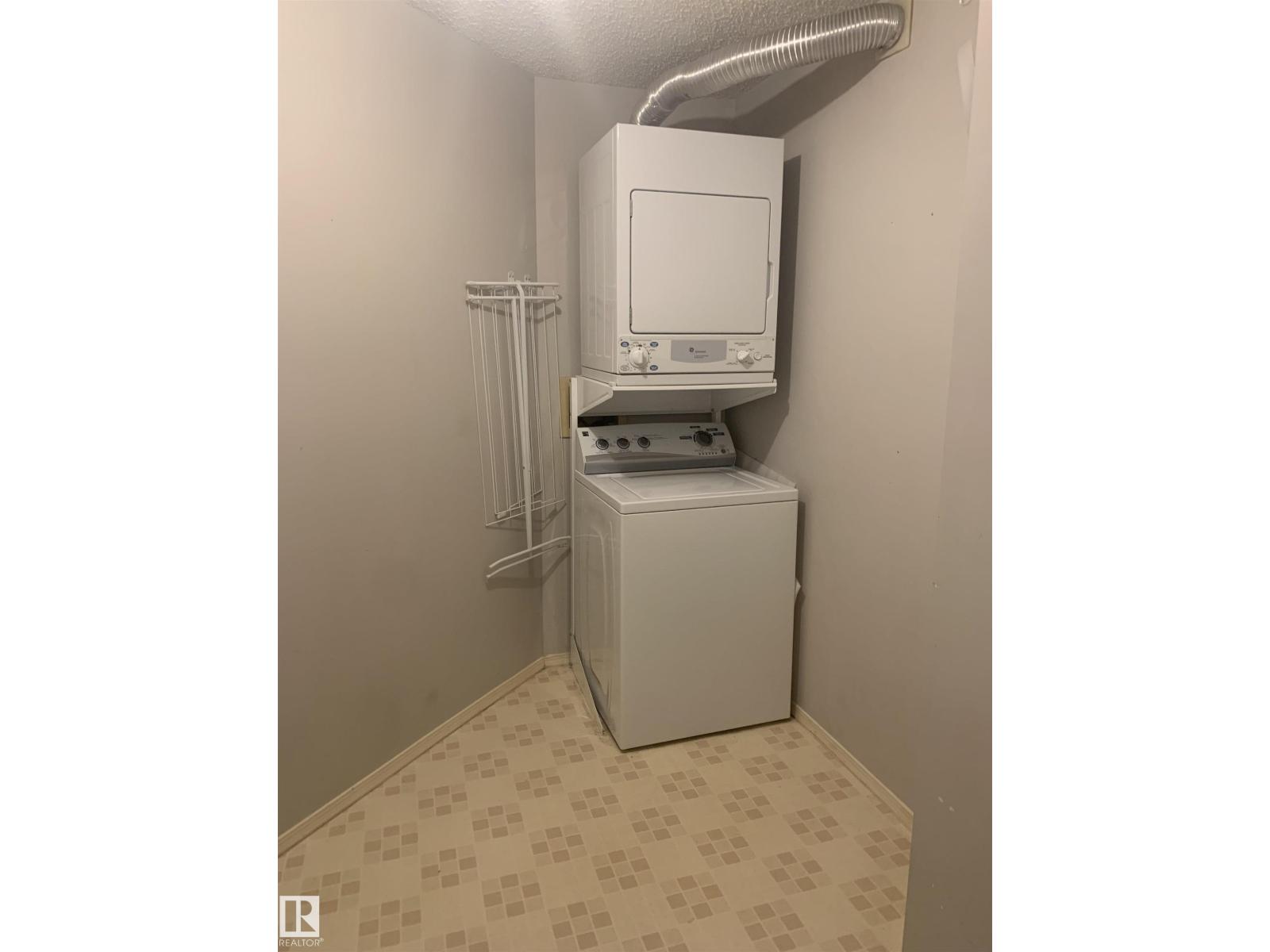 #305 11716 100 AV NW, Edmonton