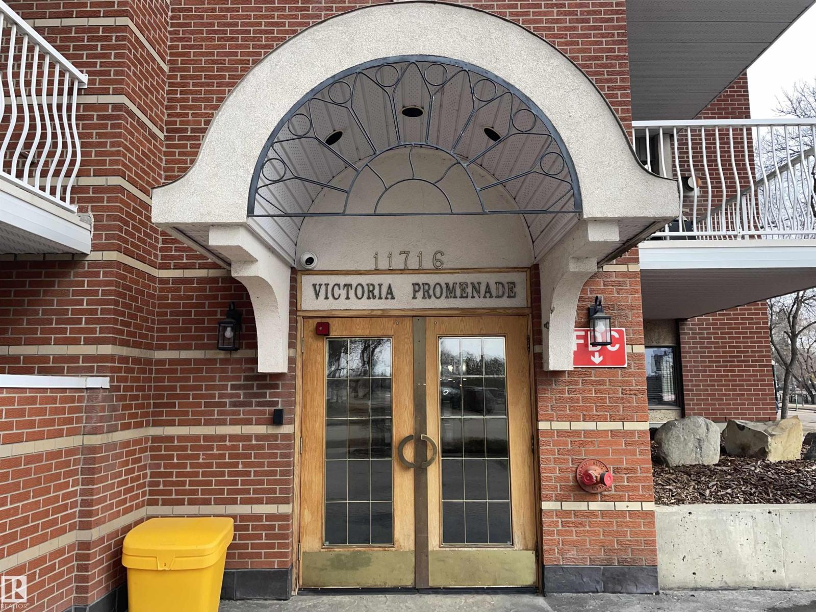 #305 11716 100 AV NW, Edmonton