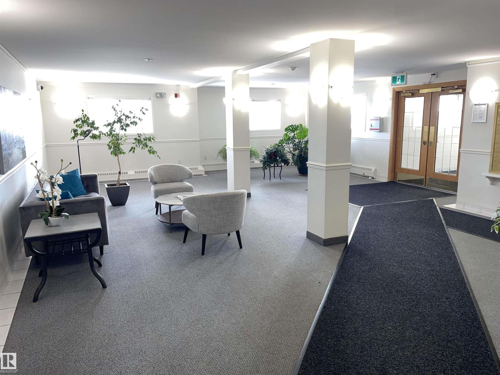 #305 11716 100 AV NW, Edmonton