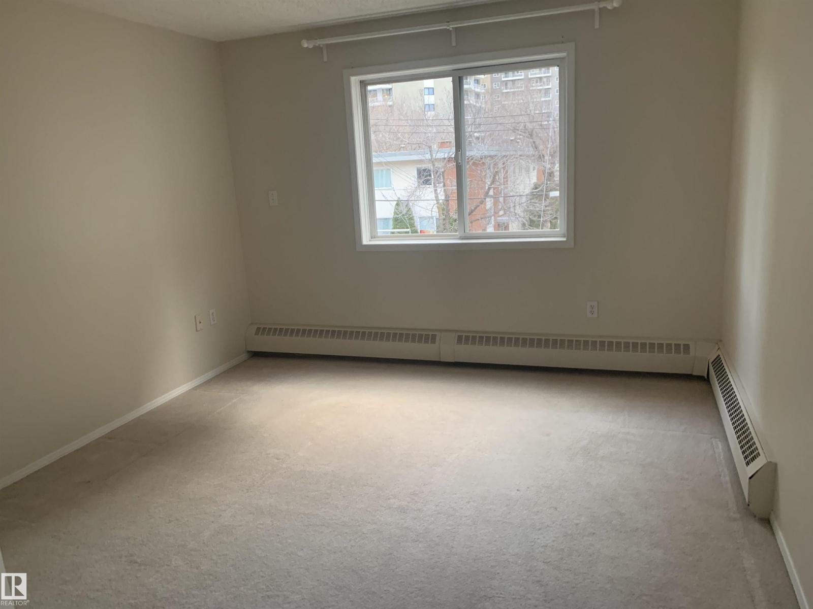 #305 11716 100 AV NW, Edmonton