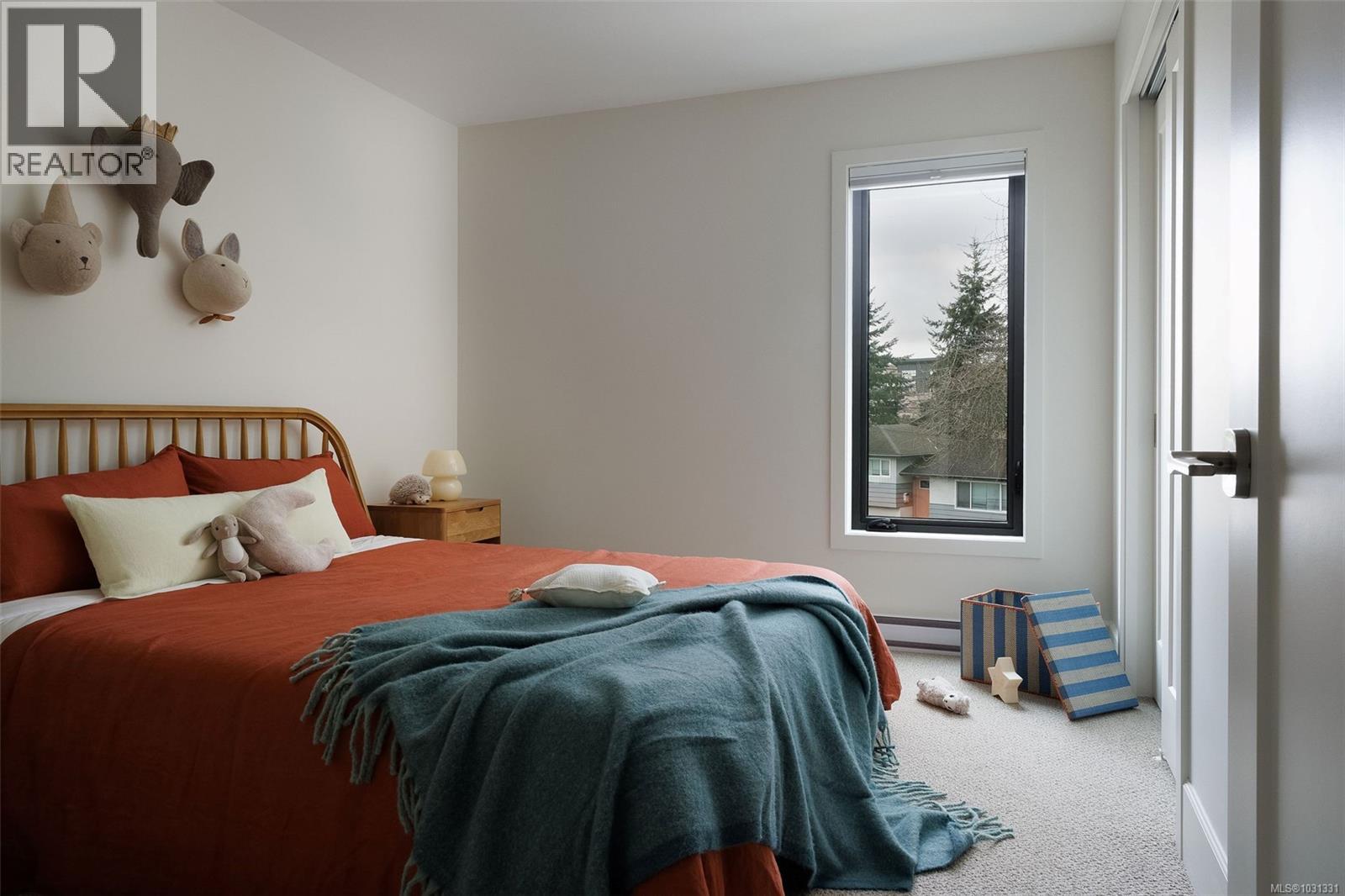 12 1520 Louise Place, Saanich