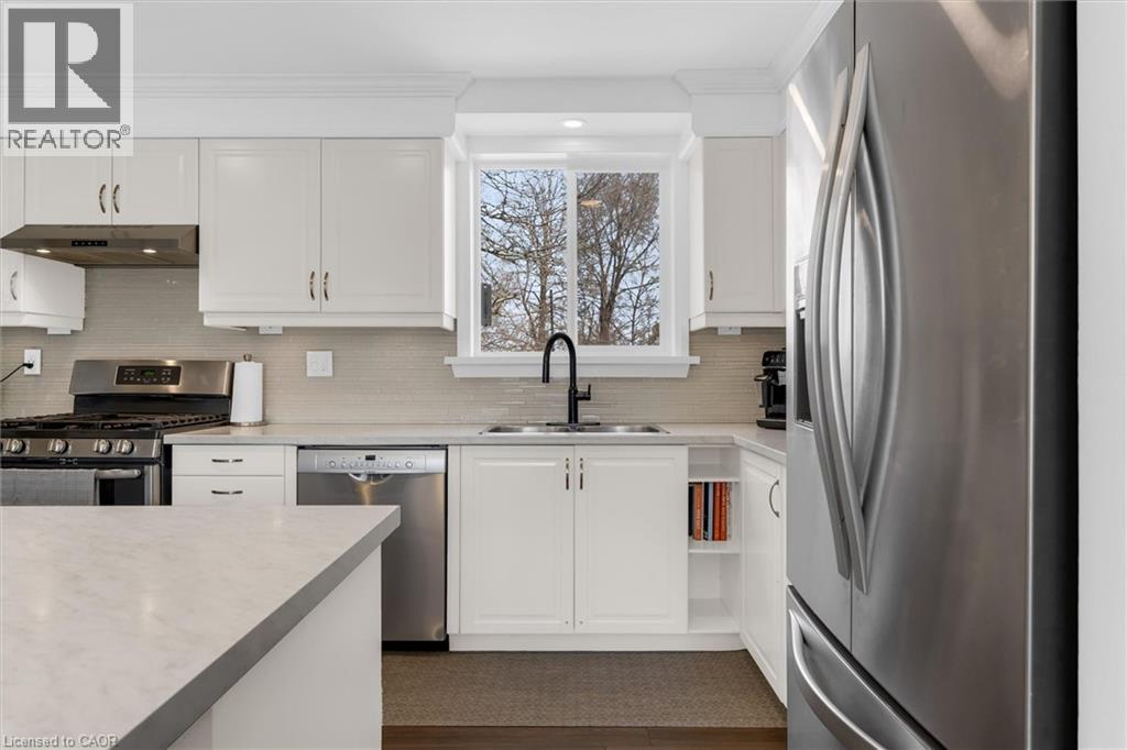 74 GLENVIEW Drive - 15