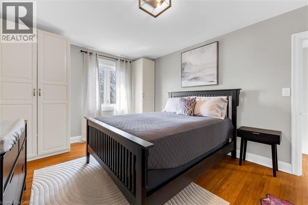 74 GLENVIEW Drive - 24